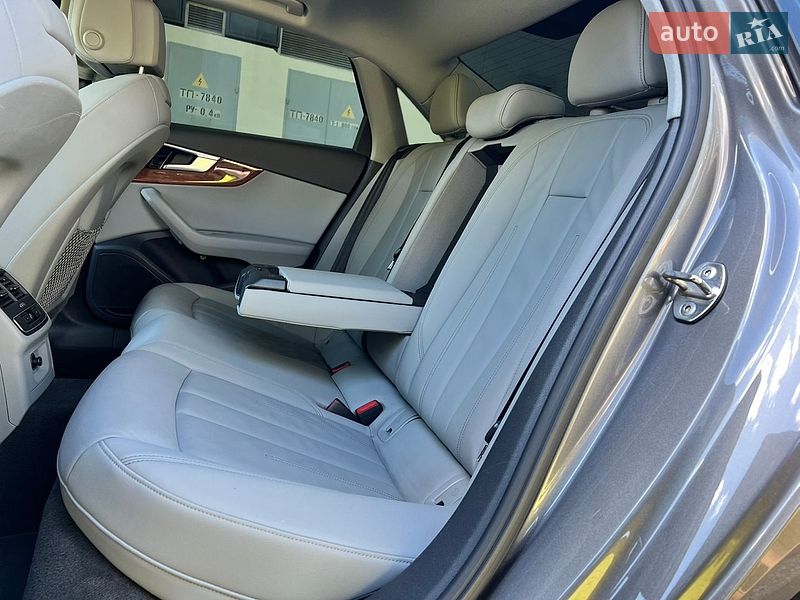Седан Audi A4 2020 в Києві