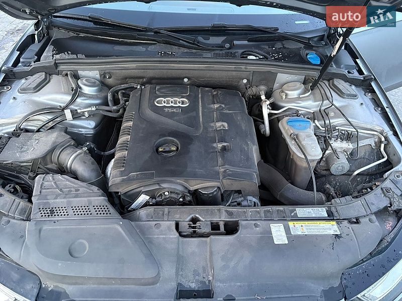 Седан Audi A4 2014 в Львове