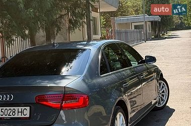 Седан Audi A4 2013 в Бучачі