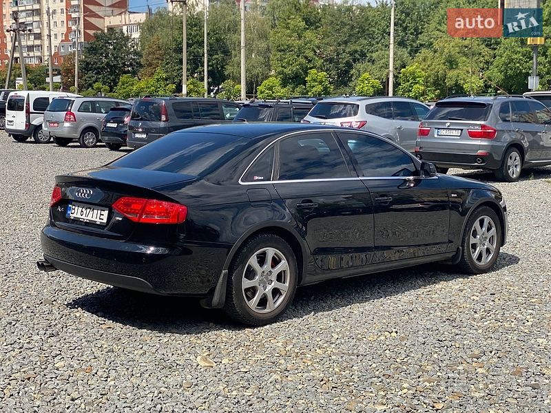 Седан Audi A4 2010 в Чернівцях