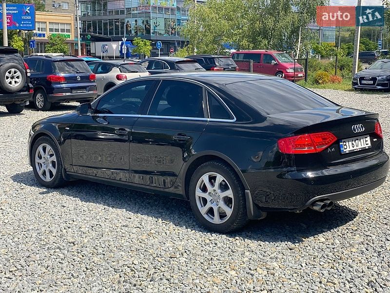 Седан Audi A4 2010 в Чернівцях