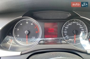 Седан Audi A4 2010 в Чернівцях