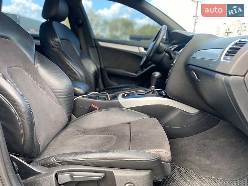 Седан Audi A4 2010 в Чернівцях