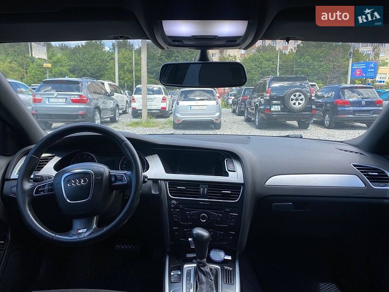 Седан Audi A4 2010 в Чернівцях
