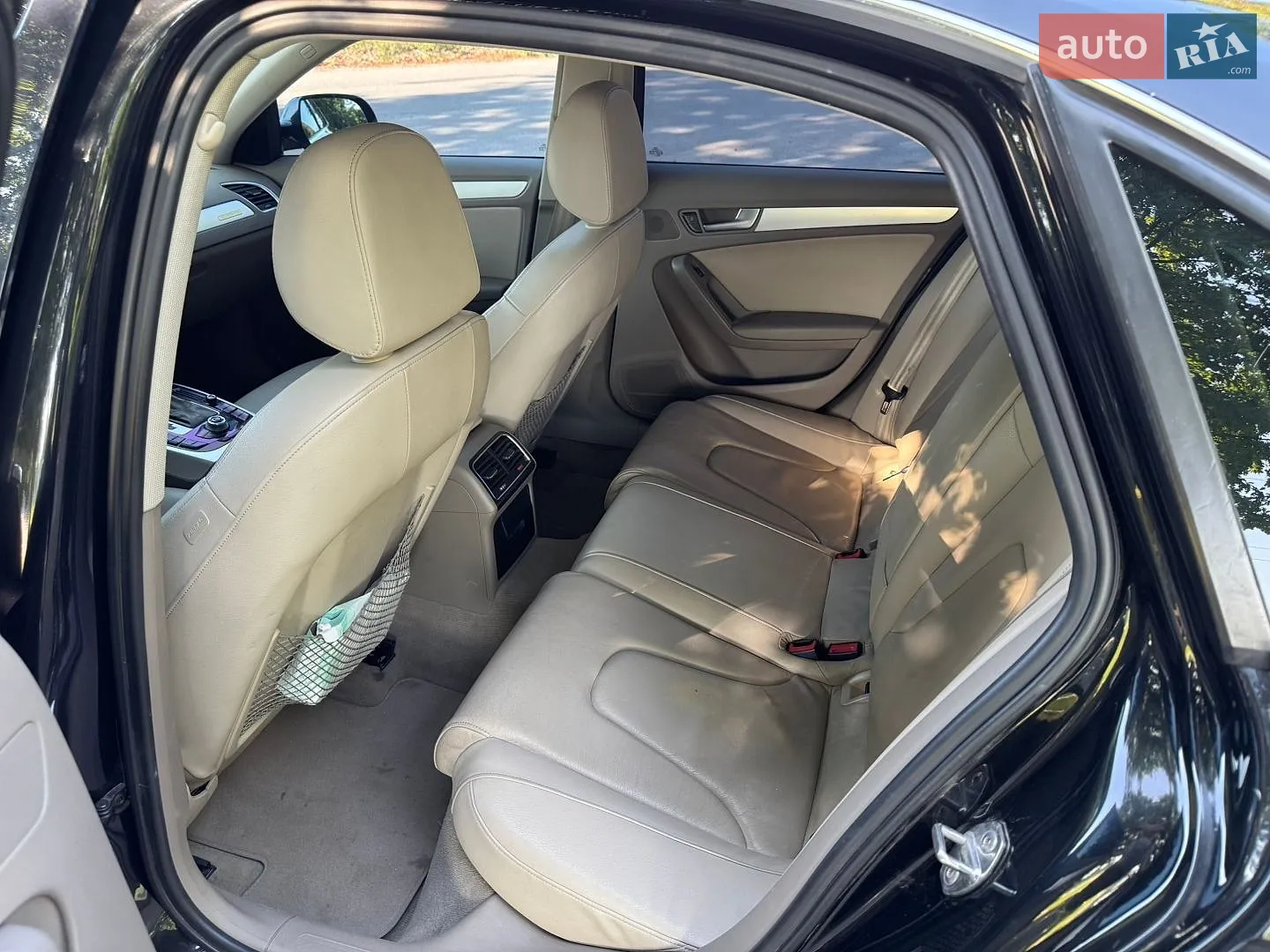 2010 Audi A4 - мініатюра 11
