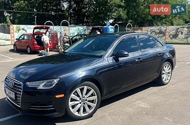 Седан Audi A4 2015 в Києві
