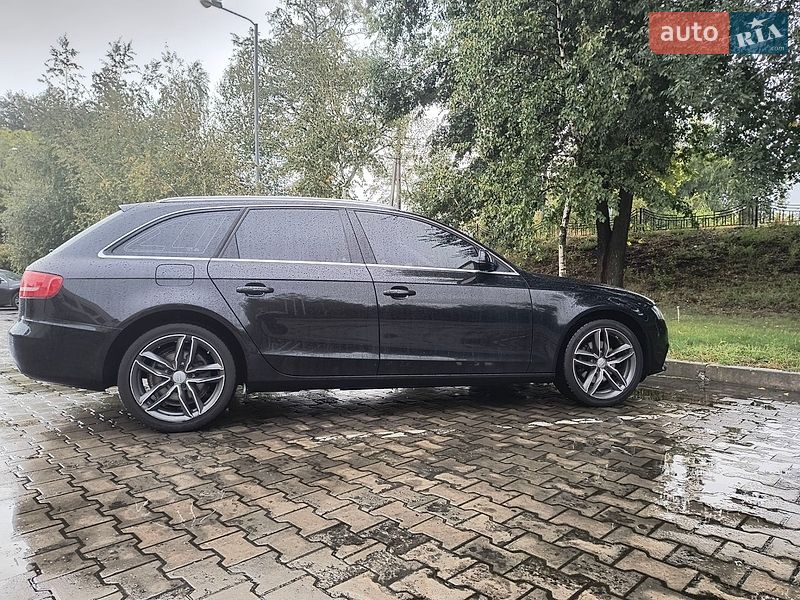 Універсал Audi A4 2009 в Дніпрі