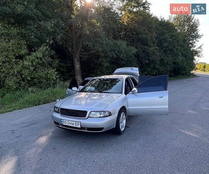 Седан Audi A4 1998 в Заліщиках