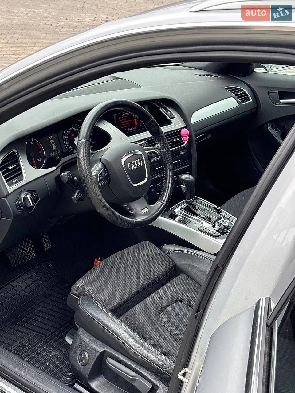 2011 Audi A4 - мініатюра 6