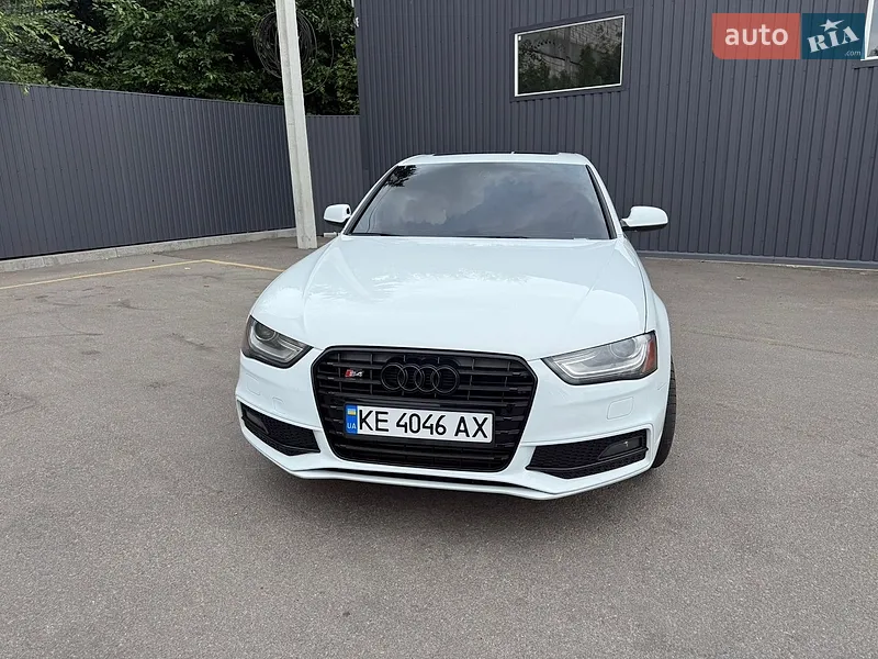 Audi A4 2014