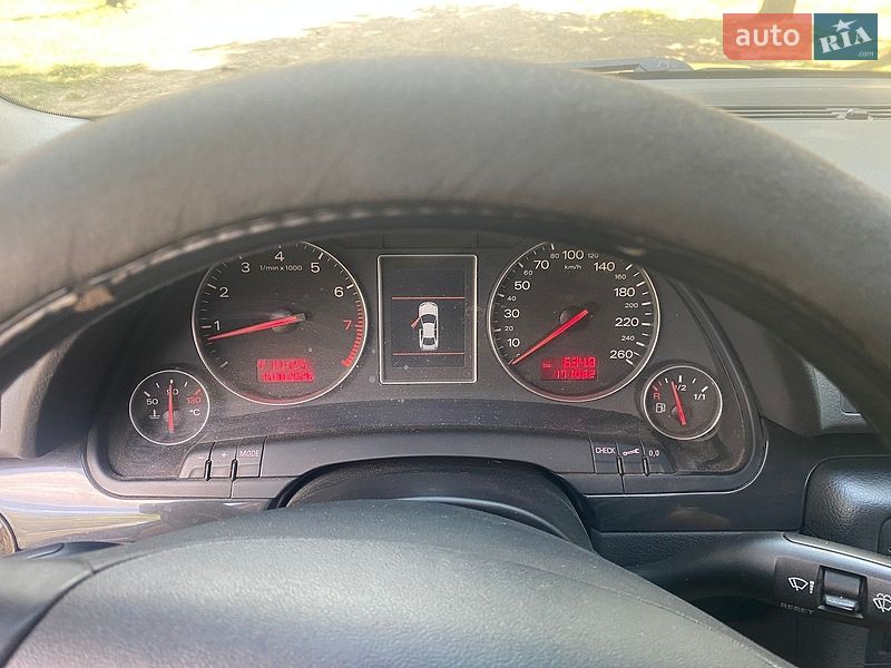 Седан Audi A4 2004 в Кривом Роге