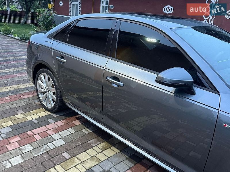 Седан Audi A4 2018 в Монастириській
