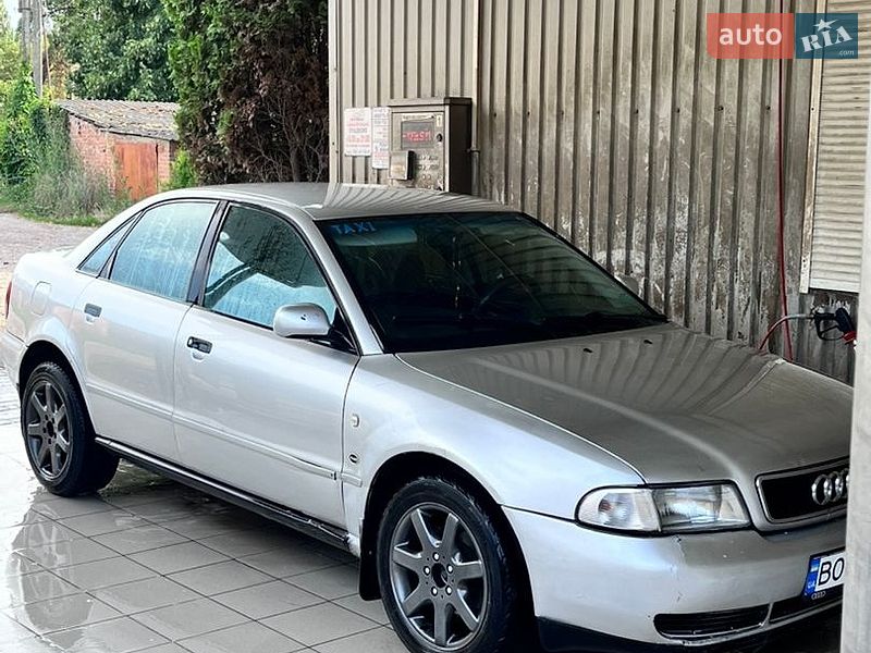 Audi A4, фото з оголошення