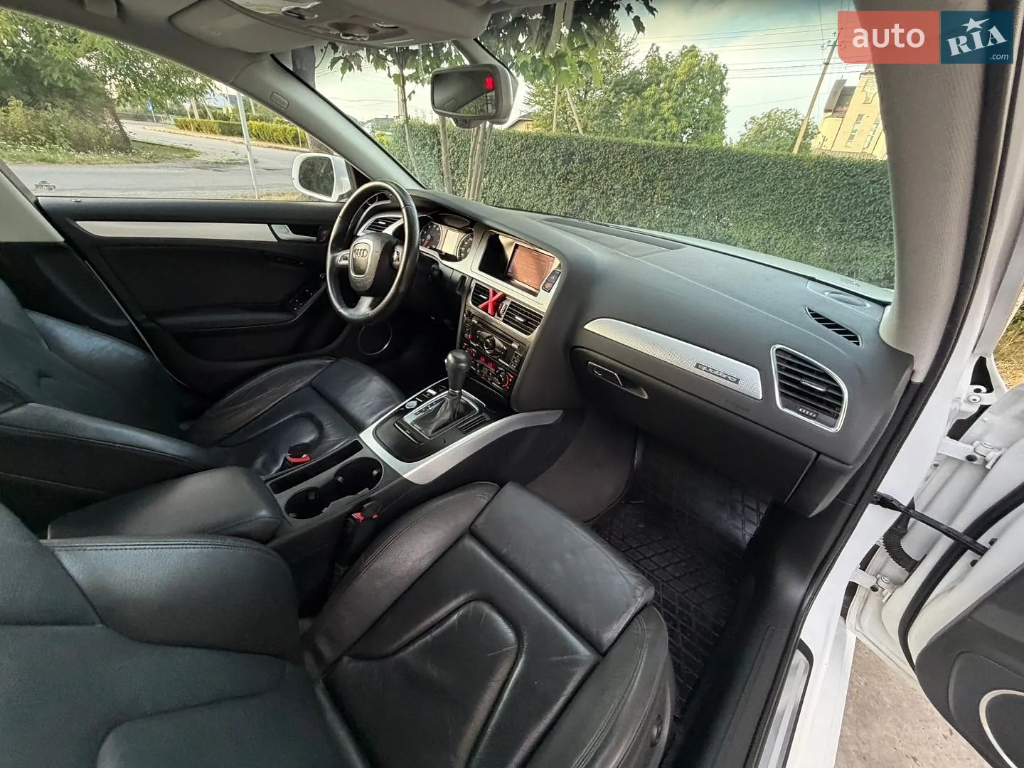 2011 Audi A4 - мініатюра 30