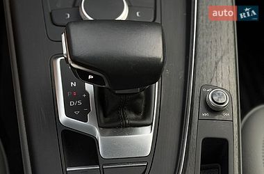 Седан Audi A4 2018 в Бурштыне