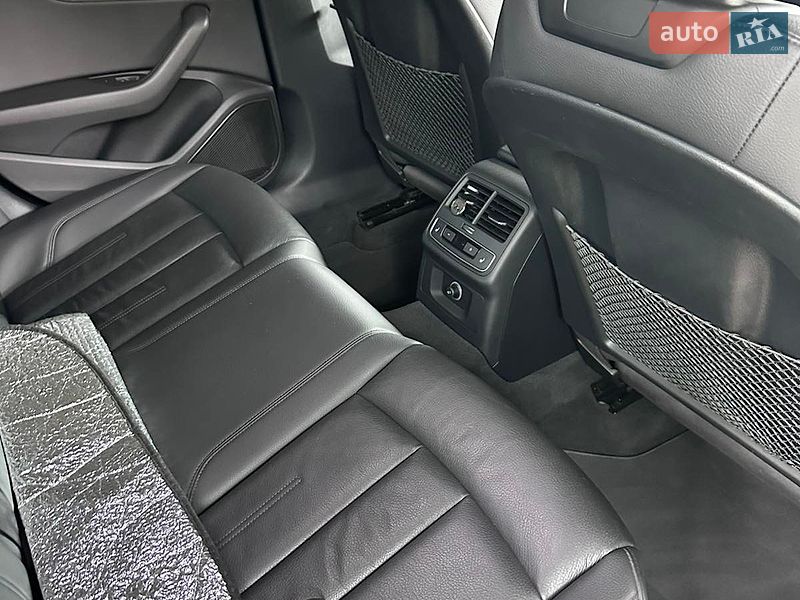 Седан Audi A4 2018 в Києві