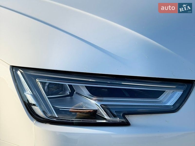 Седан Audi A4 2016 в Нововолынске