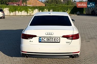 Седан Audi A4 2016 в Нововолынске