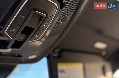 Седан Audi A4 2016 в Нововолынске