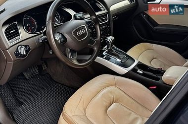 Седан Audi A4 2012 в Чернигове