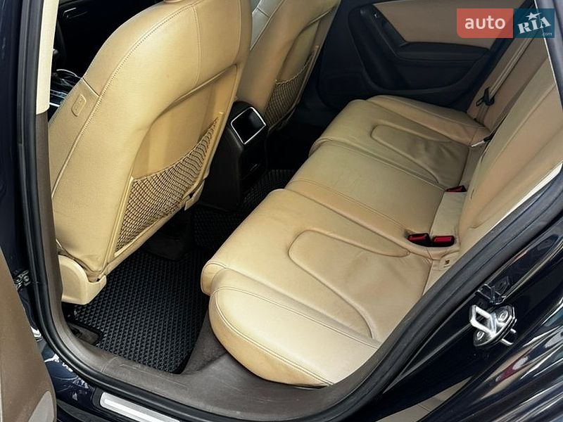 Седан Audi A4 2012 в Чернигове