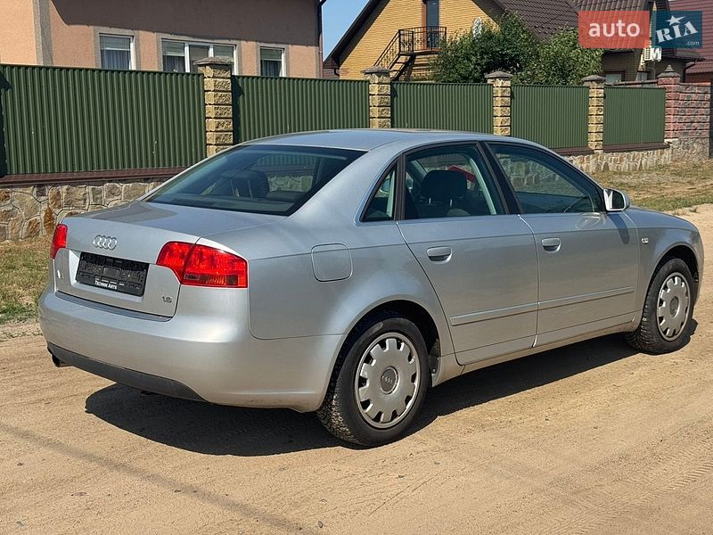 Седан Audi A4 2005 в Сарнах
