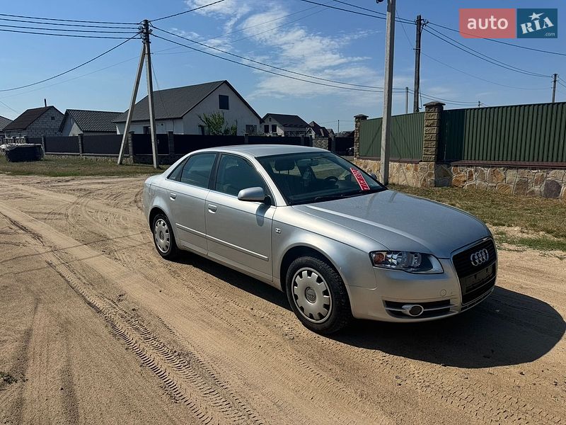 Седан Audi A4 2005 в Сарнах