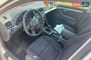 Седан Audi A4 2005 в Сарнах