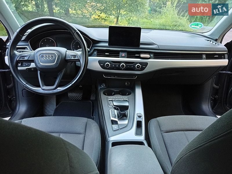 Універсал Audi A4 2017 в Львові