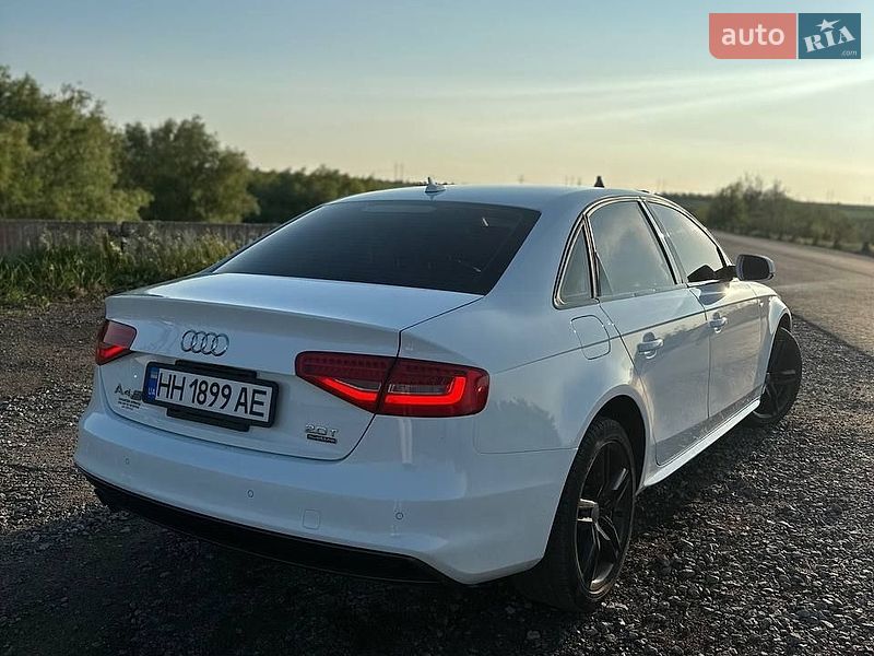 Седан Audi A4 2015 в Одессе