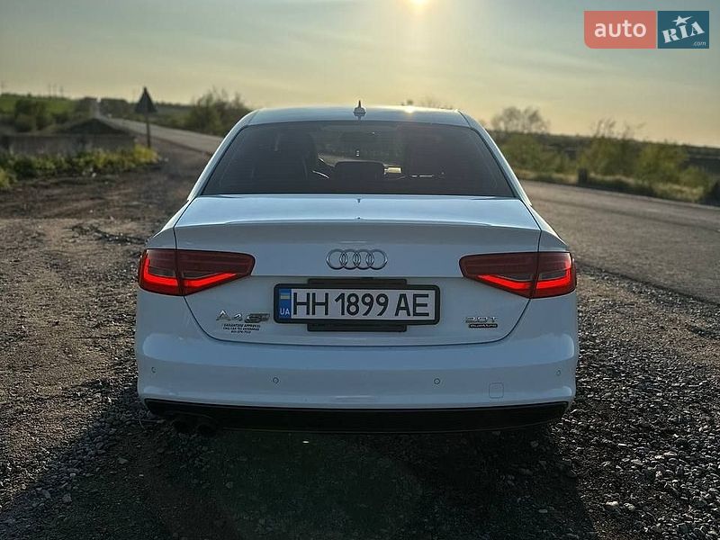 Седан Audi A4 2015 в Одессе