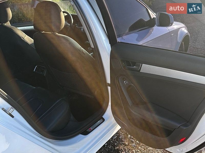 Седан Audi A4 2015 в Одессе