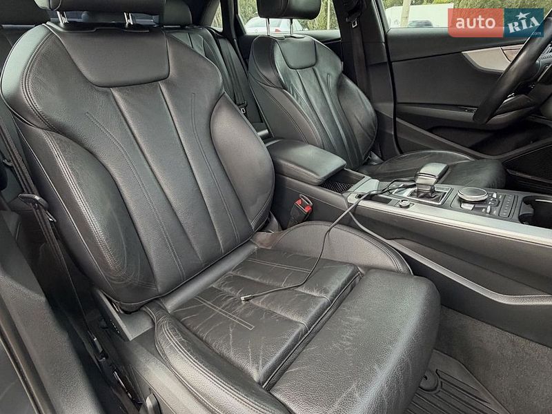 Седан Audi A4 2017 в Львові