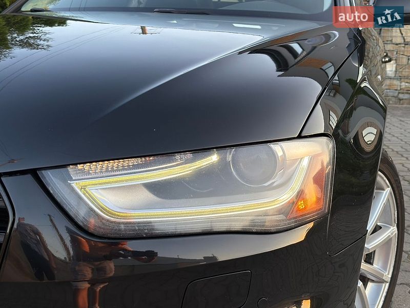 Седан Audi A4 2015 в Стрию