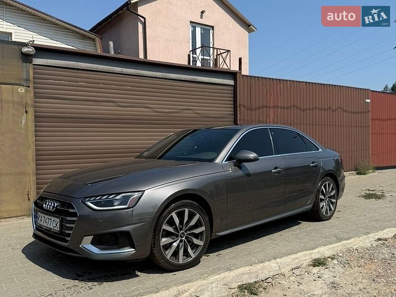 Седан Audi A4 2020 в Одессе