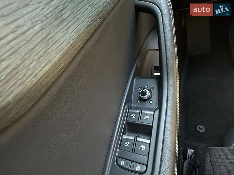 Седан Audi A4 2020 в Одессе