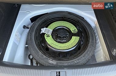 Седан Audi A4 2015 в Киеве