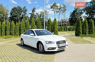 Седан Audi A4 2014 в Харкові