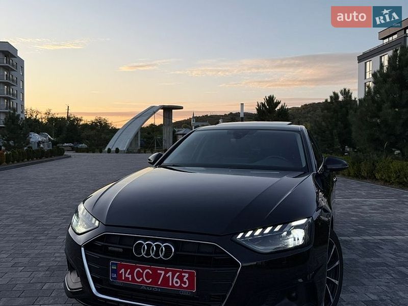 Седан Audi A4 2021 в Мукачевому