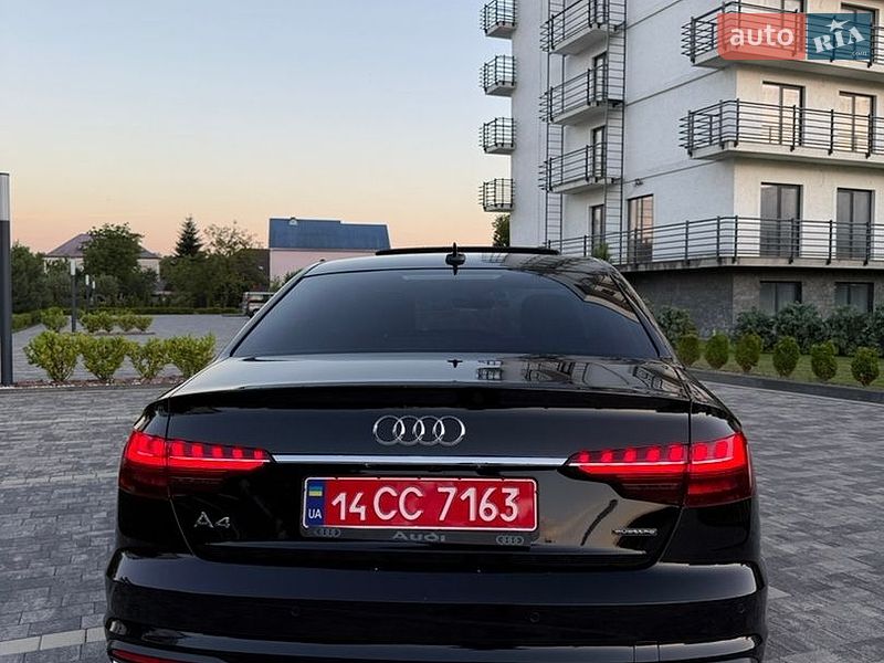Седан Audi A4 2021 в Мукачевому