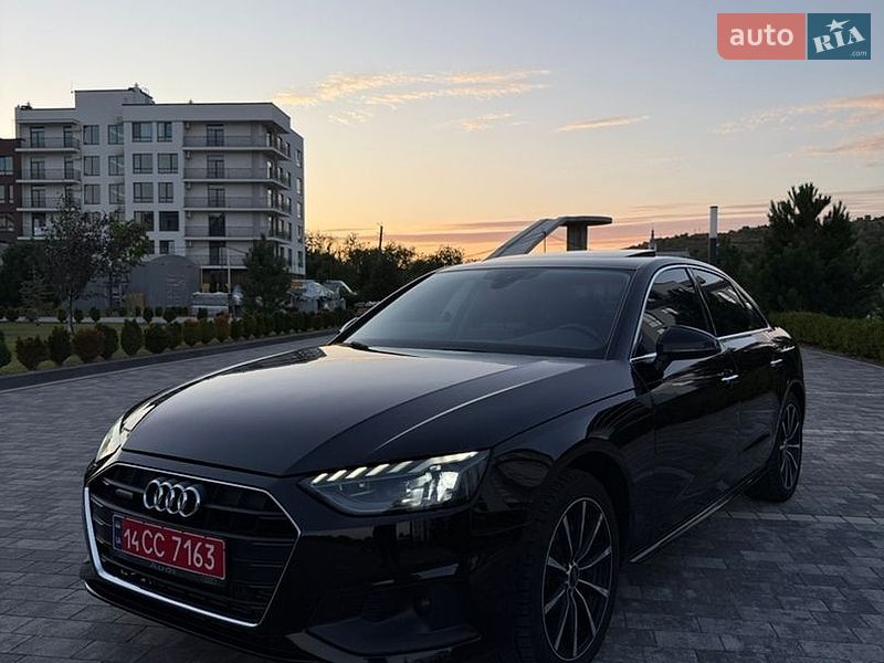 Седан Audi A4 2021 в Мукачевому