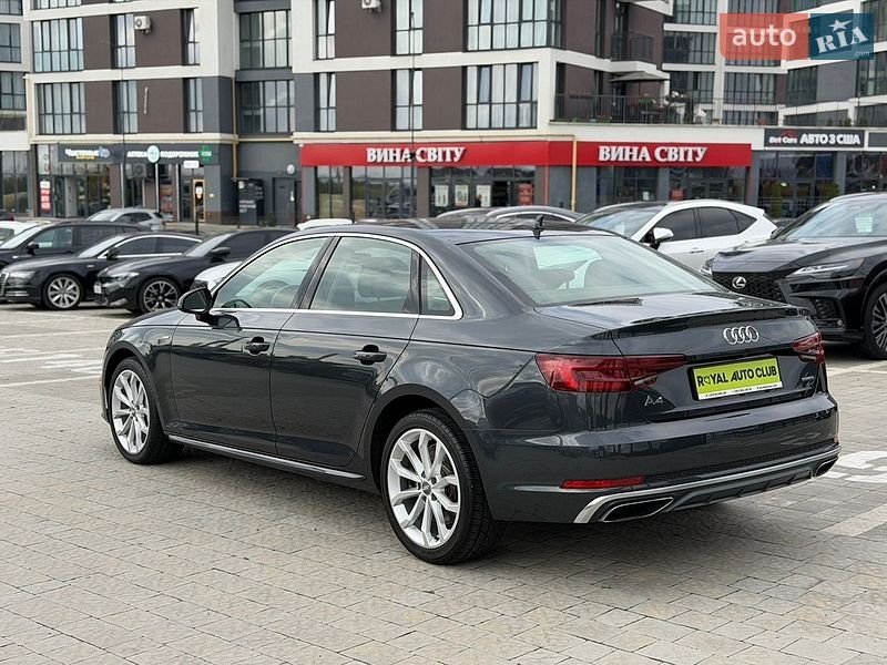 Седан Audi A4 2018 в Львове