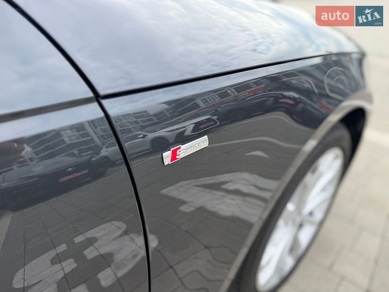Седан Audi A4 2018 в Львове
