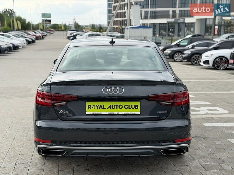Седан Audi A4 2018 в Львове