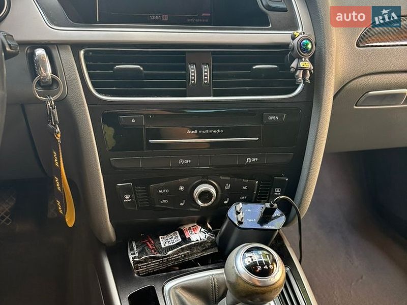 Седан Audi A4 2013 в Николаеве