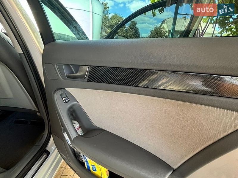 Седан Audi A4 2013 в Николаеве
