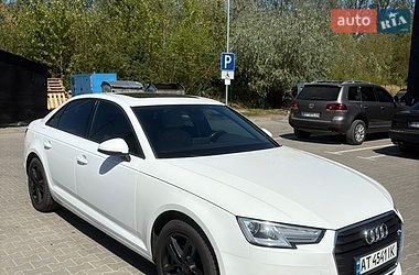Седан Audi A4 2017 в Івано-Франківську