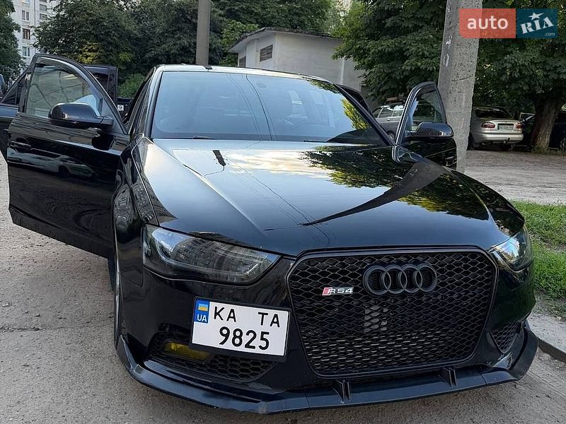 Седан Audi A4 2012 в Києві