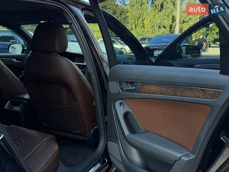 Седан Audi A4 2012 в Києві