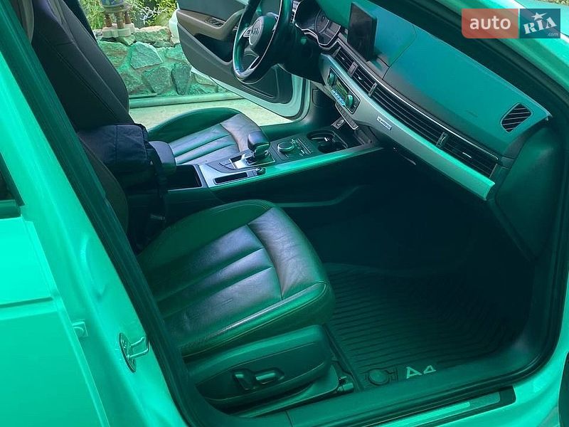 Седан Audi A4 2016 в Полтаві